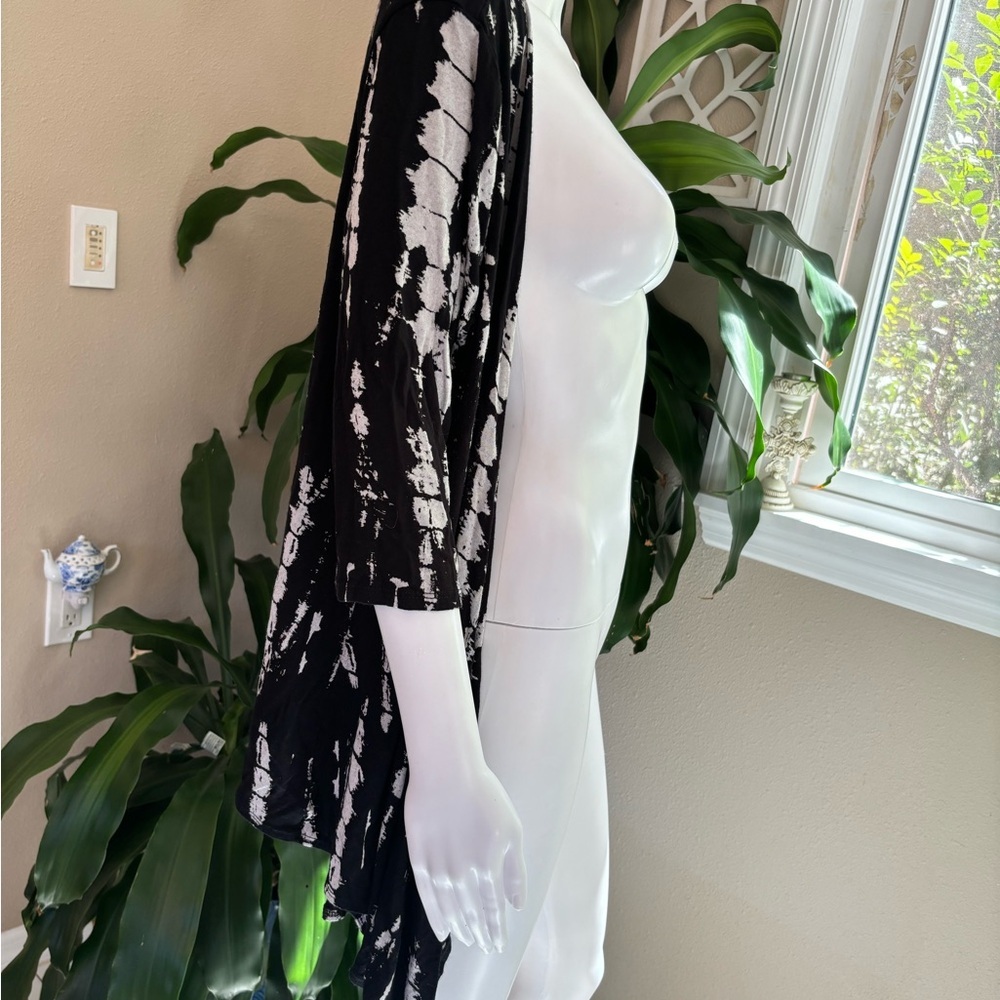 Black & White Open-Front Women’s Duster Jacket - Picture 7 of 8